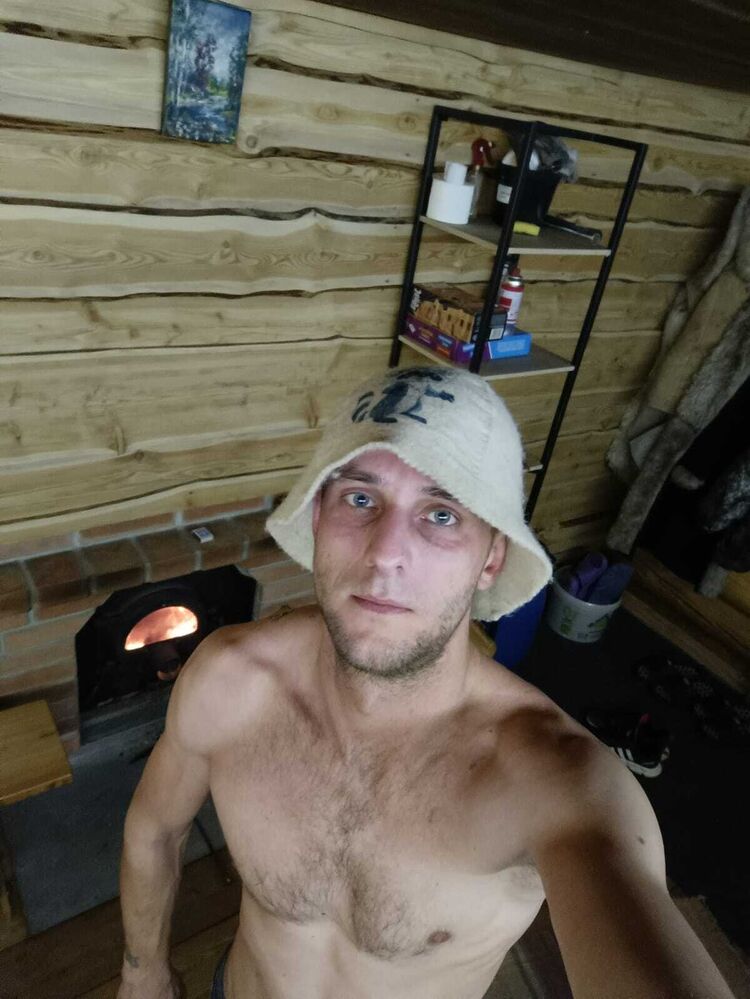  43967577  , 31 ,    