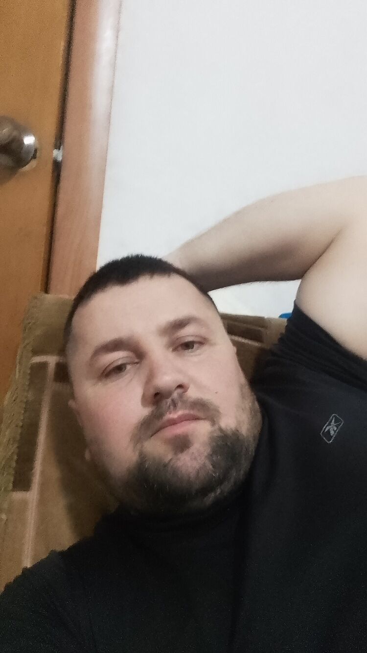  ,   Ruslan, 36 ,   ,   
