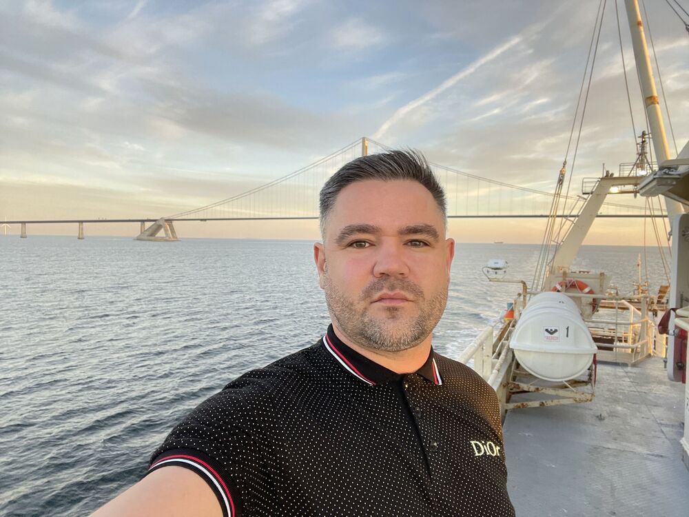  ,   Alejandro, 40 ,   ,   