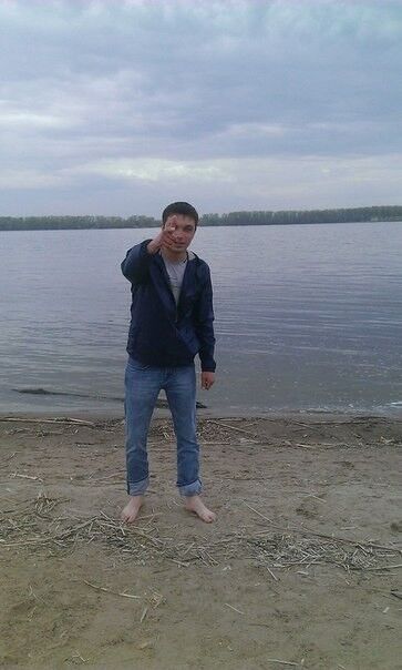  18594467  Ivan, 40 ,    
