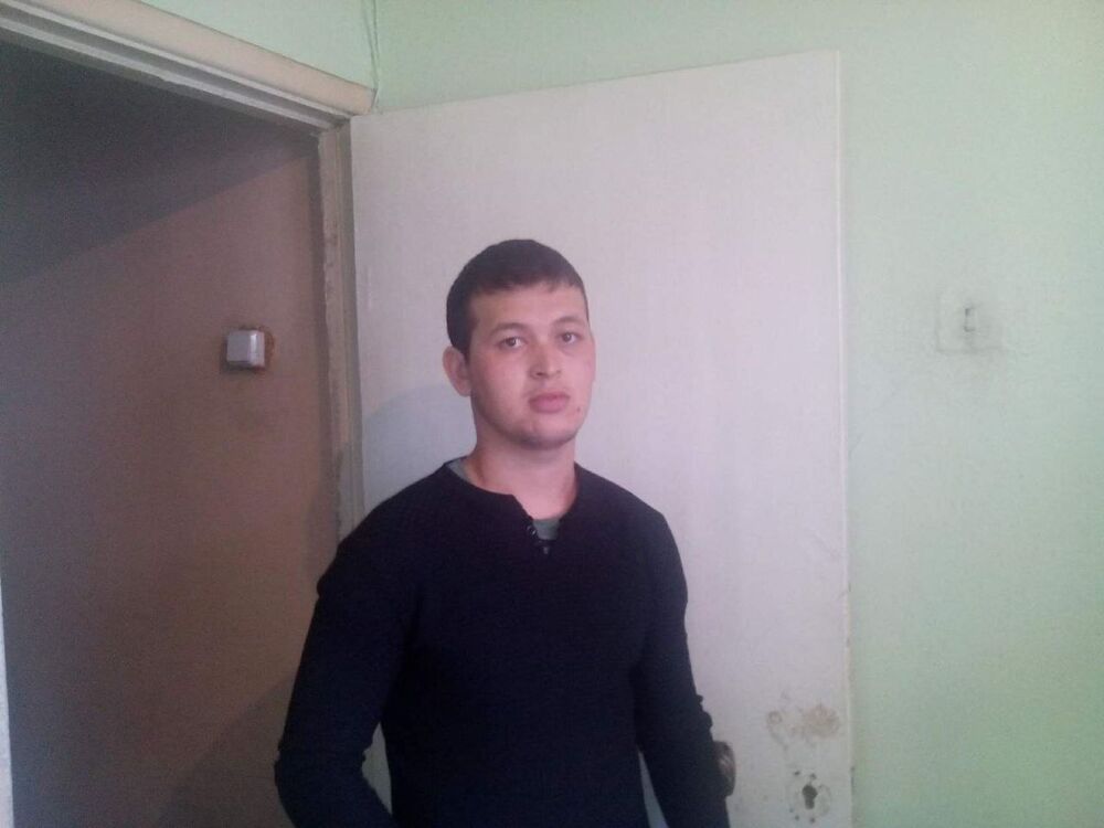  47350657  , 32 ,    