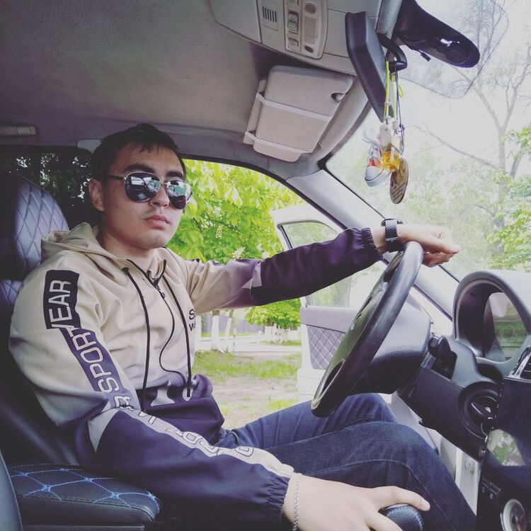  37145447  Evgenij, 28 ,    --