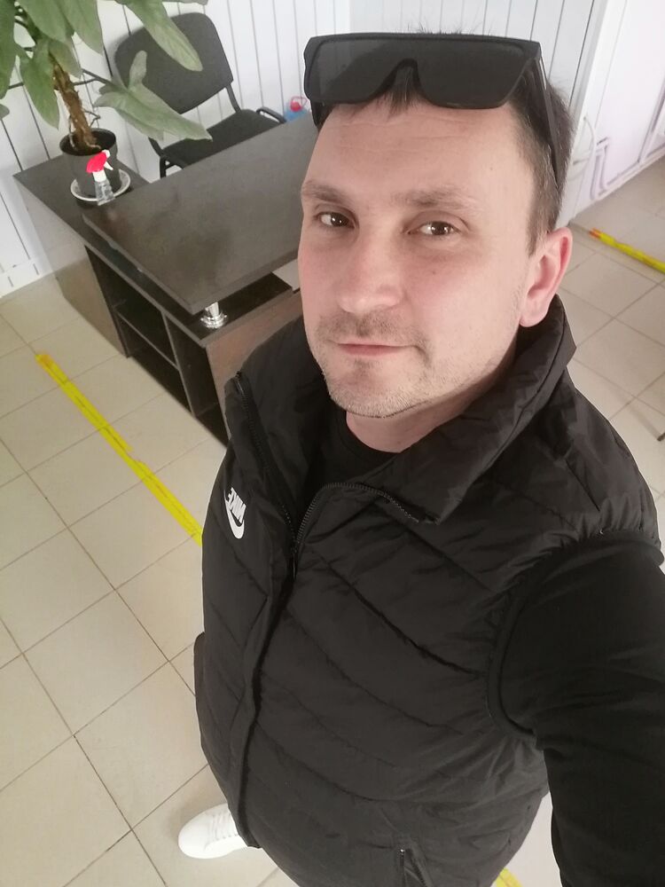  33749257  Vladimir, 39 ,    