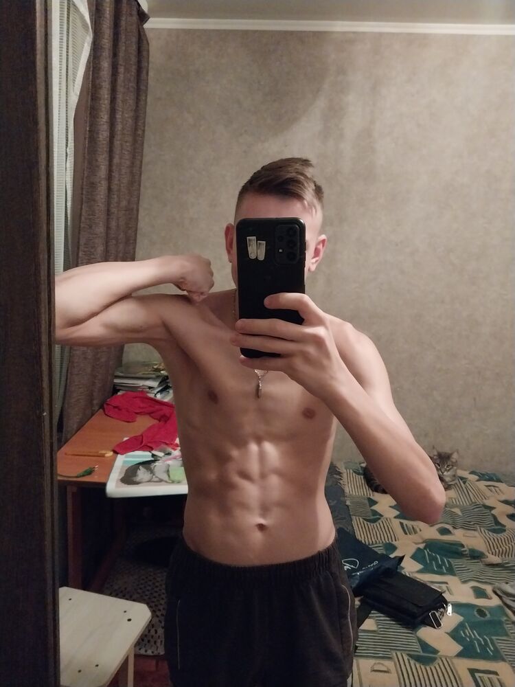 ,   Mihail, 27 ,   ,   , c , 