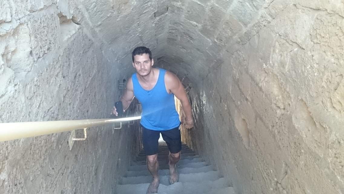 Azor,   , 40 ,   ,   , c 