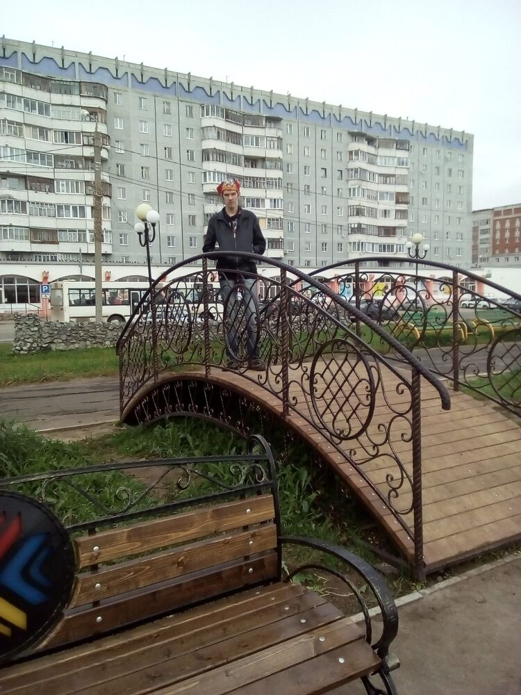  ,   Aleksandr, 32 ,   ,   , c , 