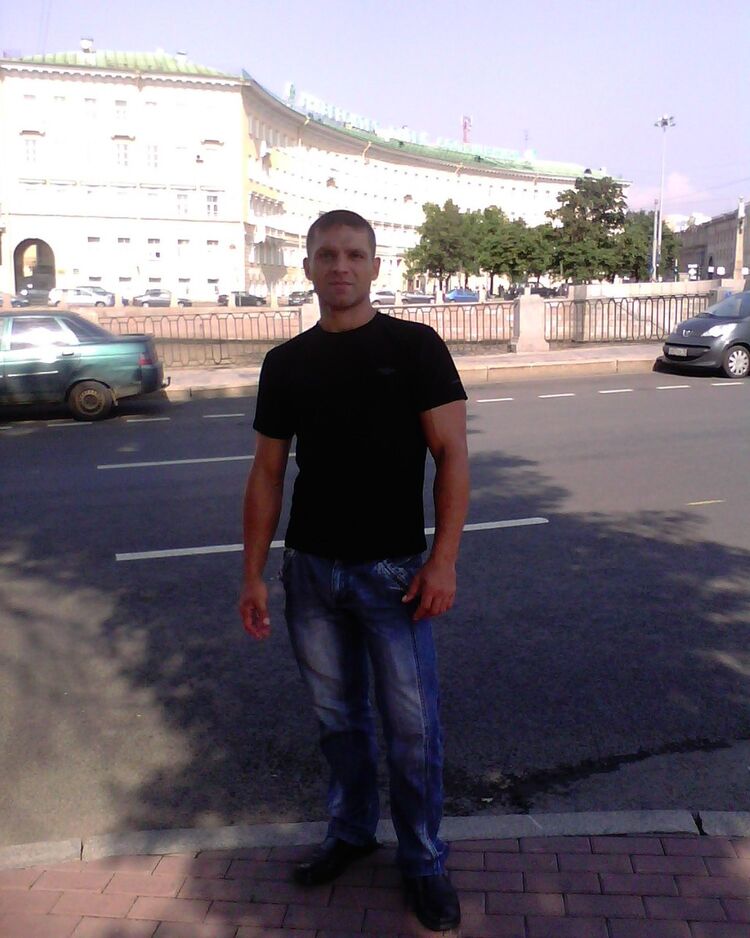  7575767  Sergei, 41 ,    