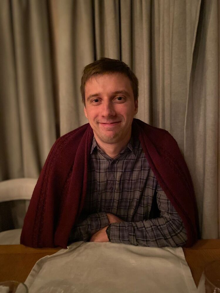  21276047  Anatoliy, 37 ,    