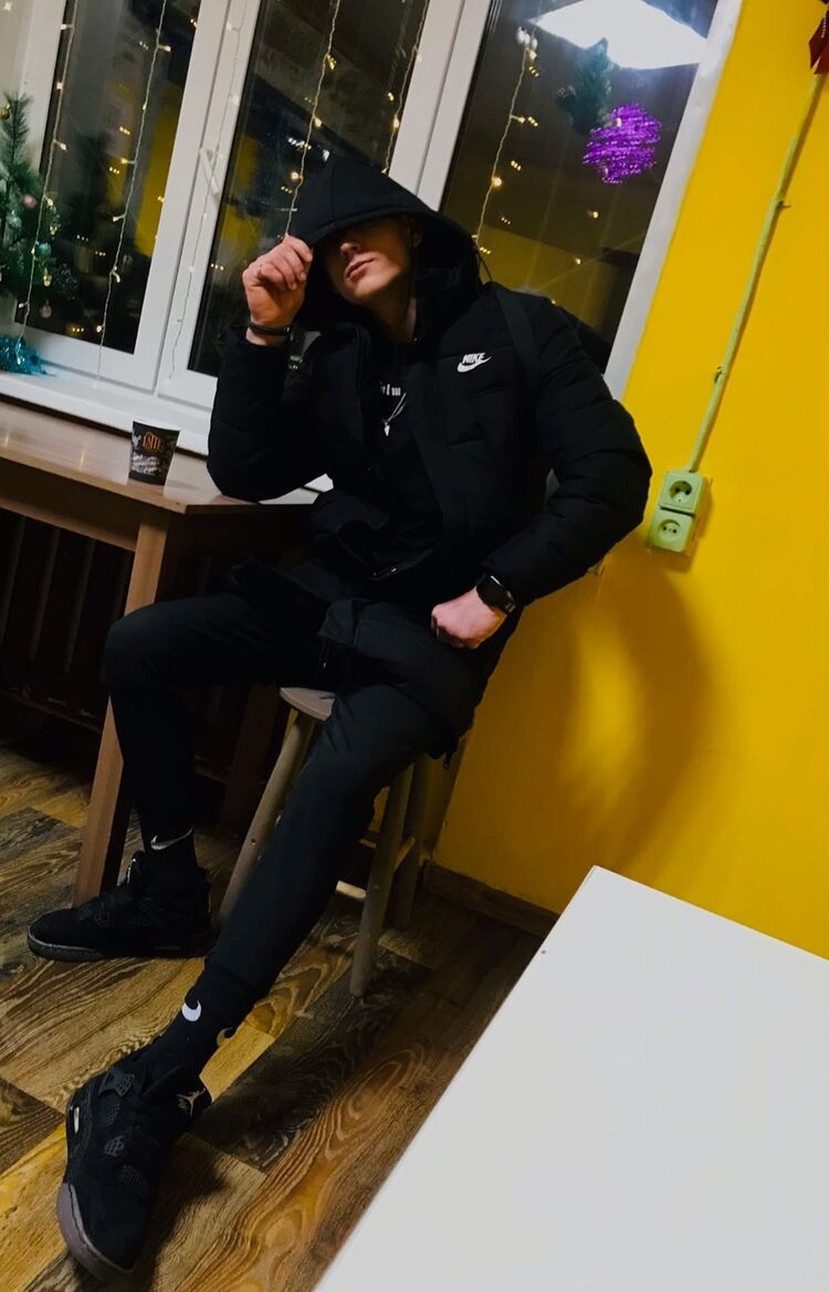  -,   , 24 ,   