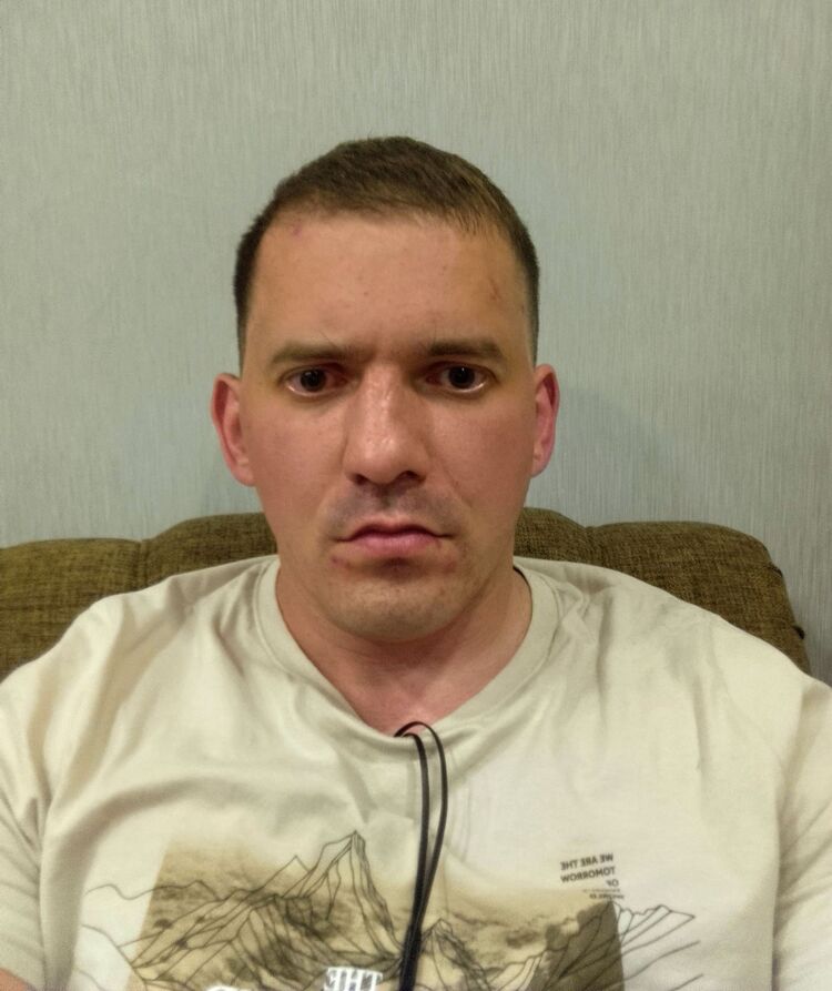  53524977  Lion, 34 ,    