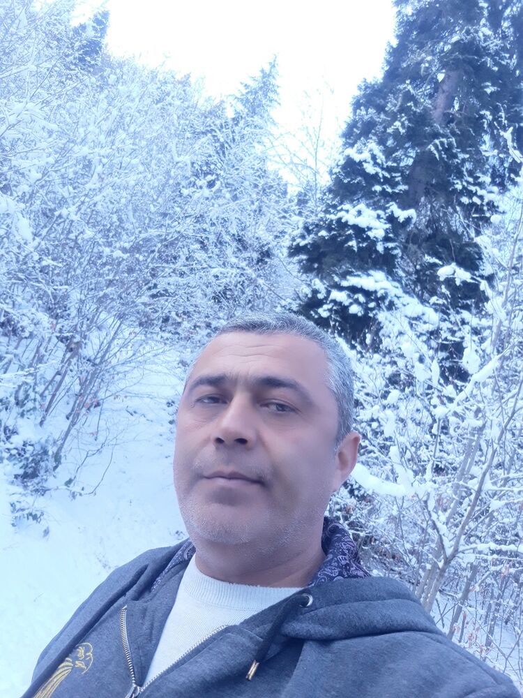  18842127  Mamed, 49 ,    