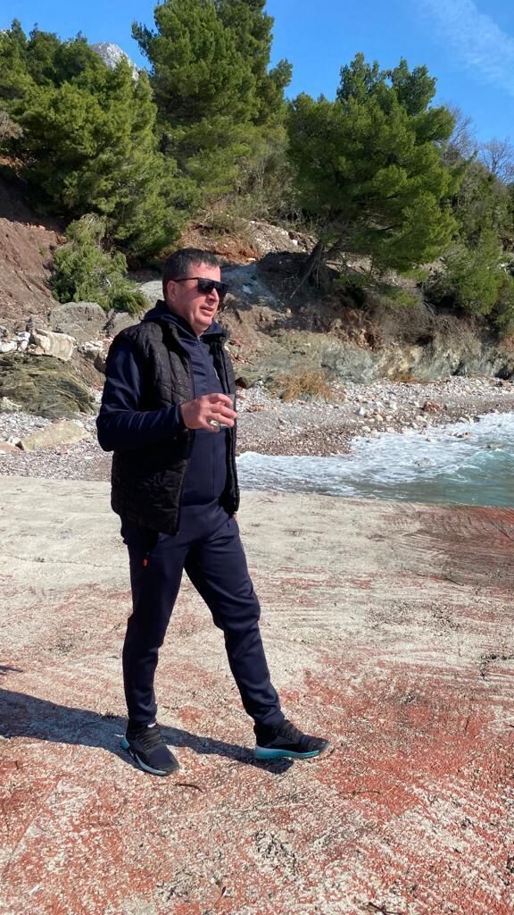  ,   Dragoljub, 49 ,   ,   , c 
