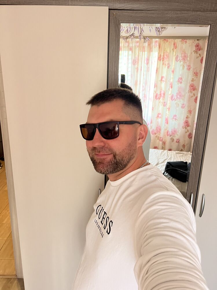  42580847  , 36 ,    