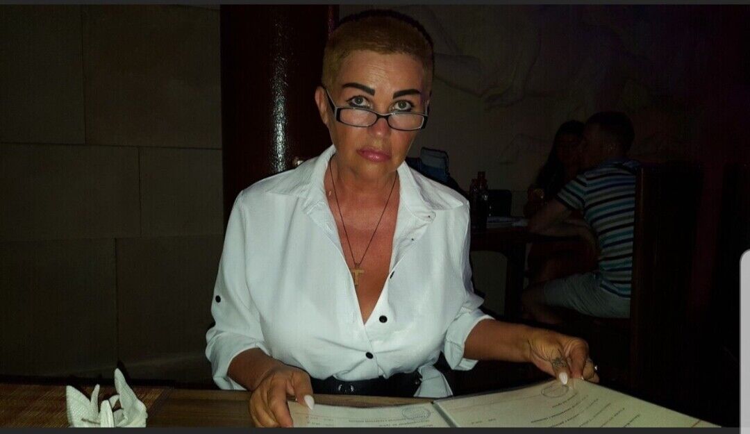  22230437  Vera, 61 ,    