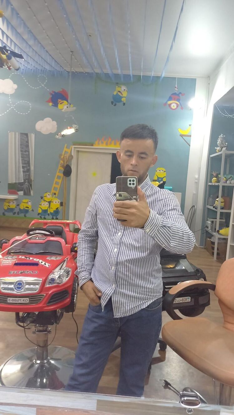  50593247  Erkin, 36 ,    