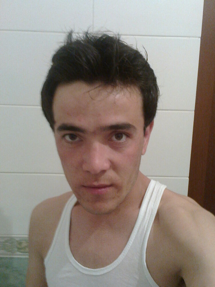  5699367  Erjan, 34 ,    