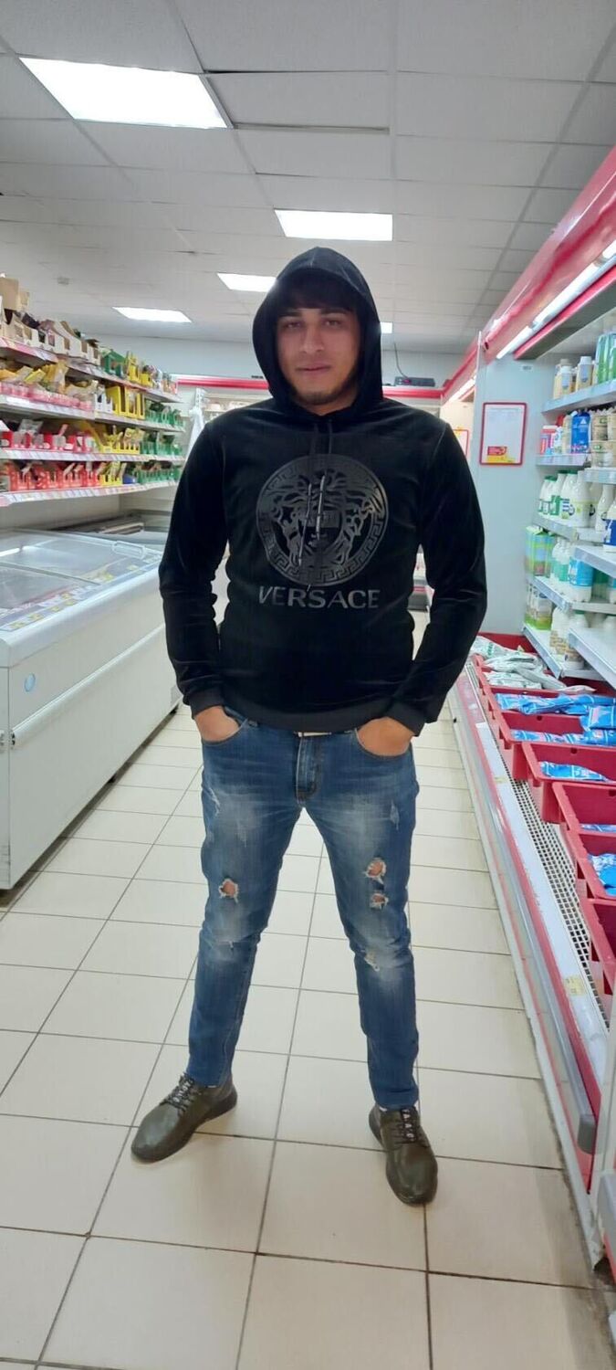  38214737  , 27 ,    