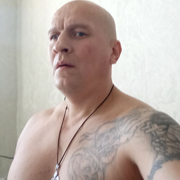  34016437  Vova, 42 ,    
