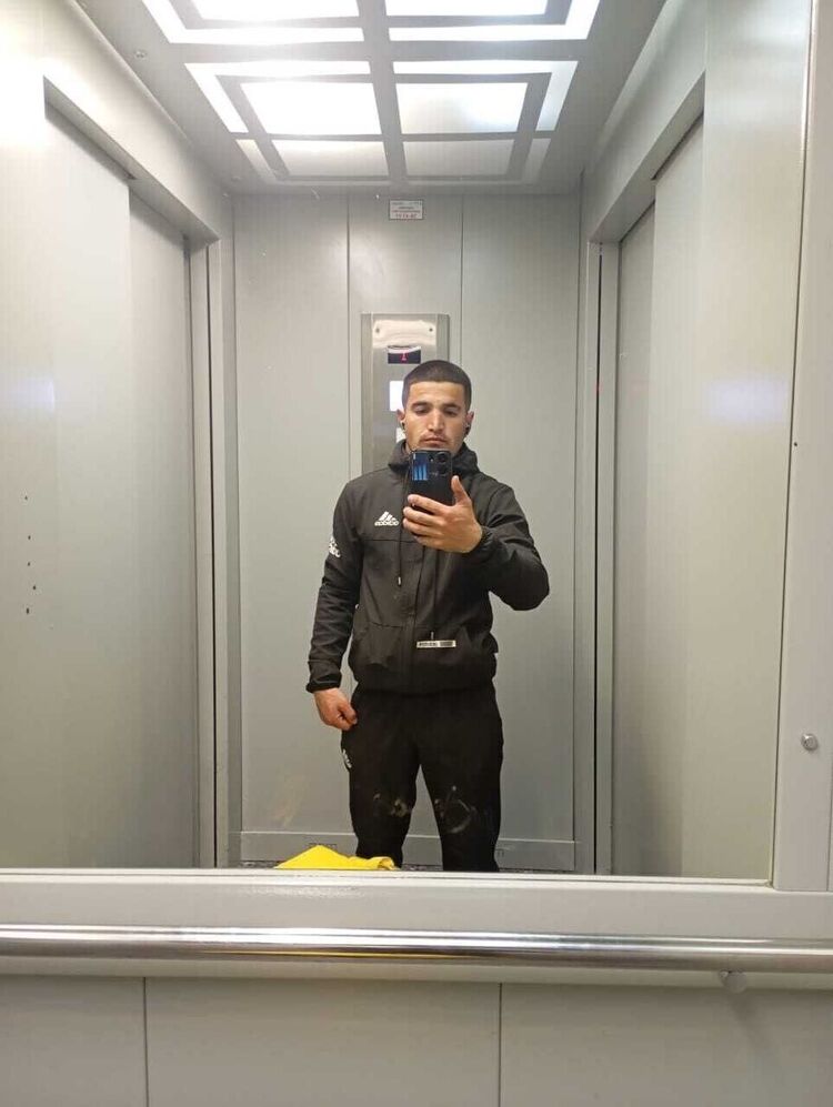  53108947  Azamat, 30 ,    