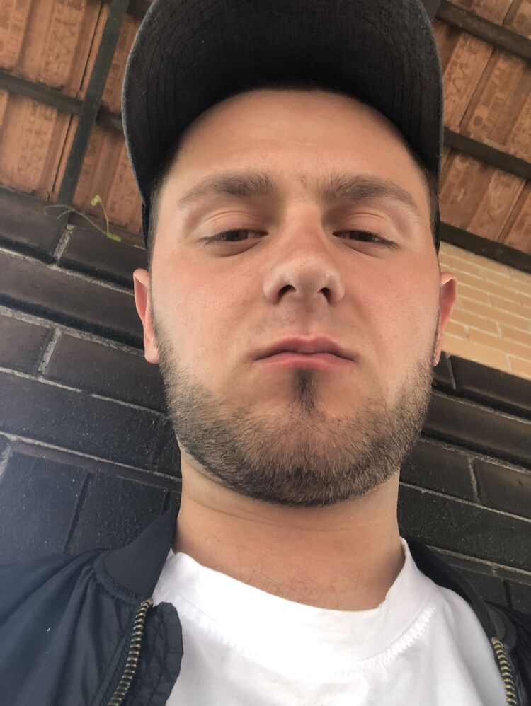  44384427  , 26 ,    