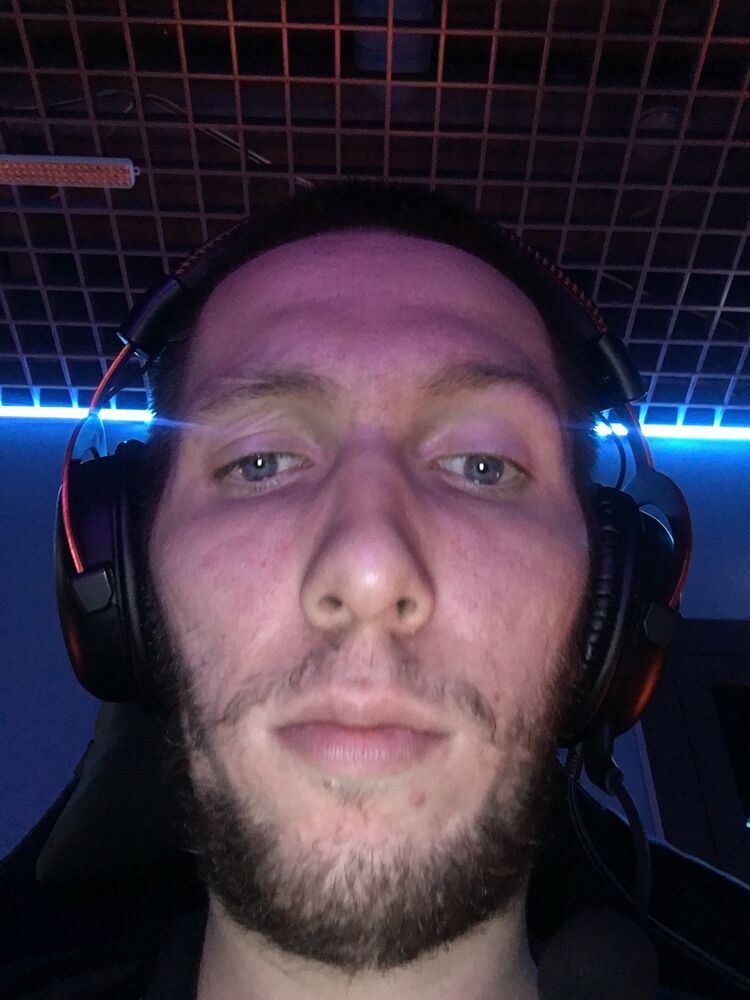  53362527  Aigiz, 25 ,    