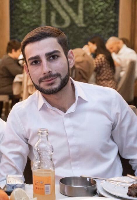  ,   Razmik, 28 ,   ,   