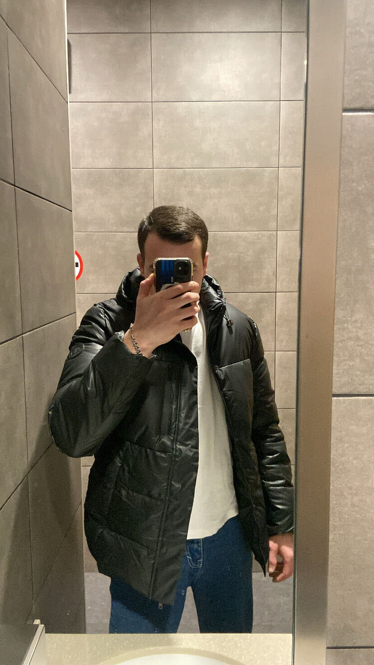  44870037  , 24 ,    -