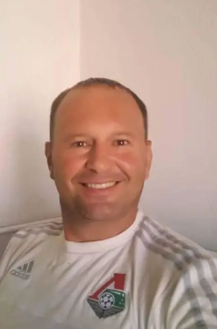  54452267  Igor, 49 ,    