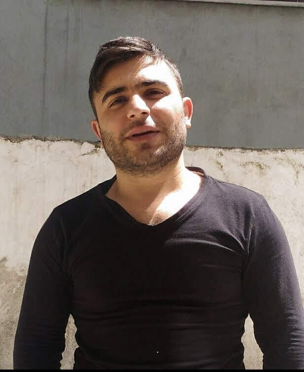  53355017  Ilhan, 37 ,    