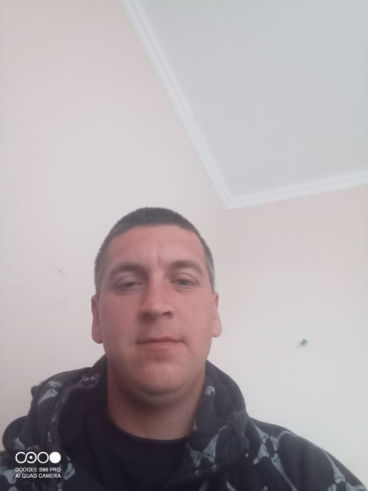  33876097  , 37 ,    