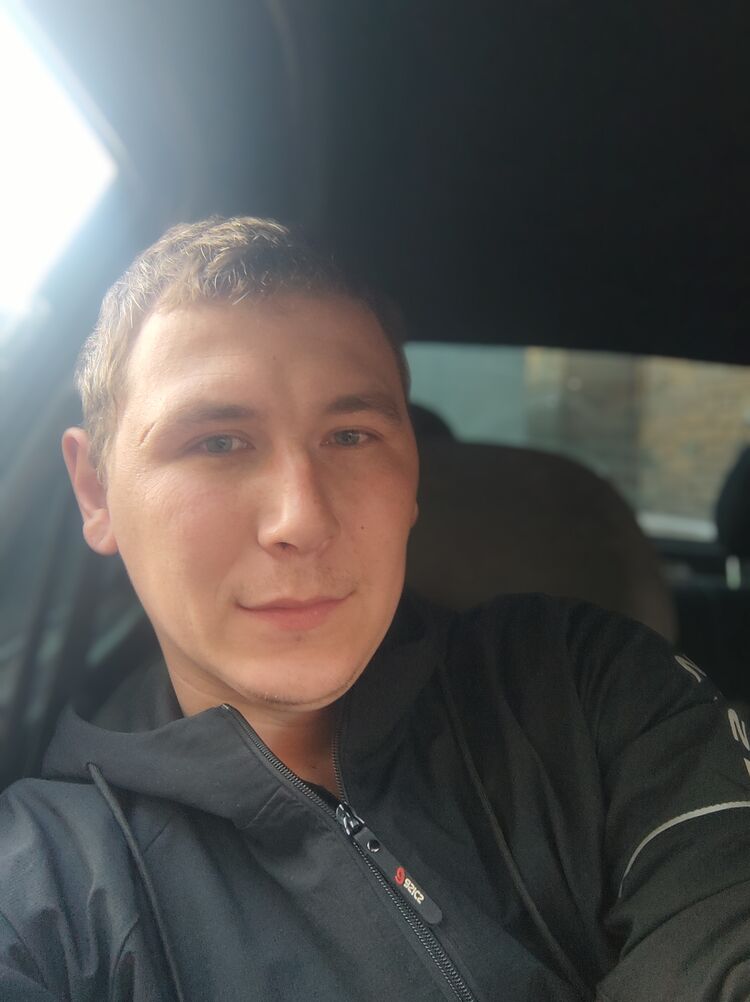  44953097  Igor, 28 ,    