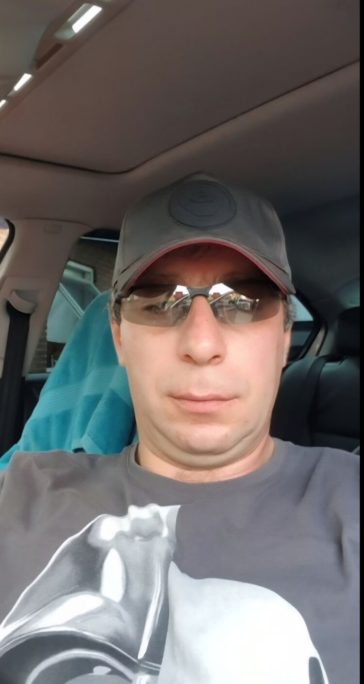  ,   Davit, 47 ,   ,   , c 