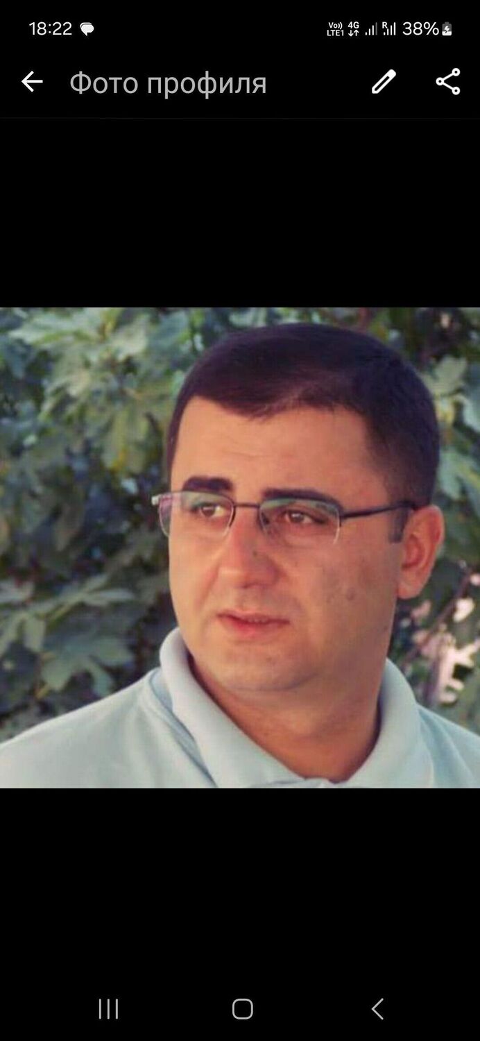  48146567  Shalva, 46 ,    