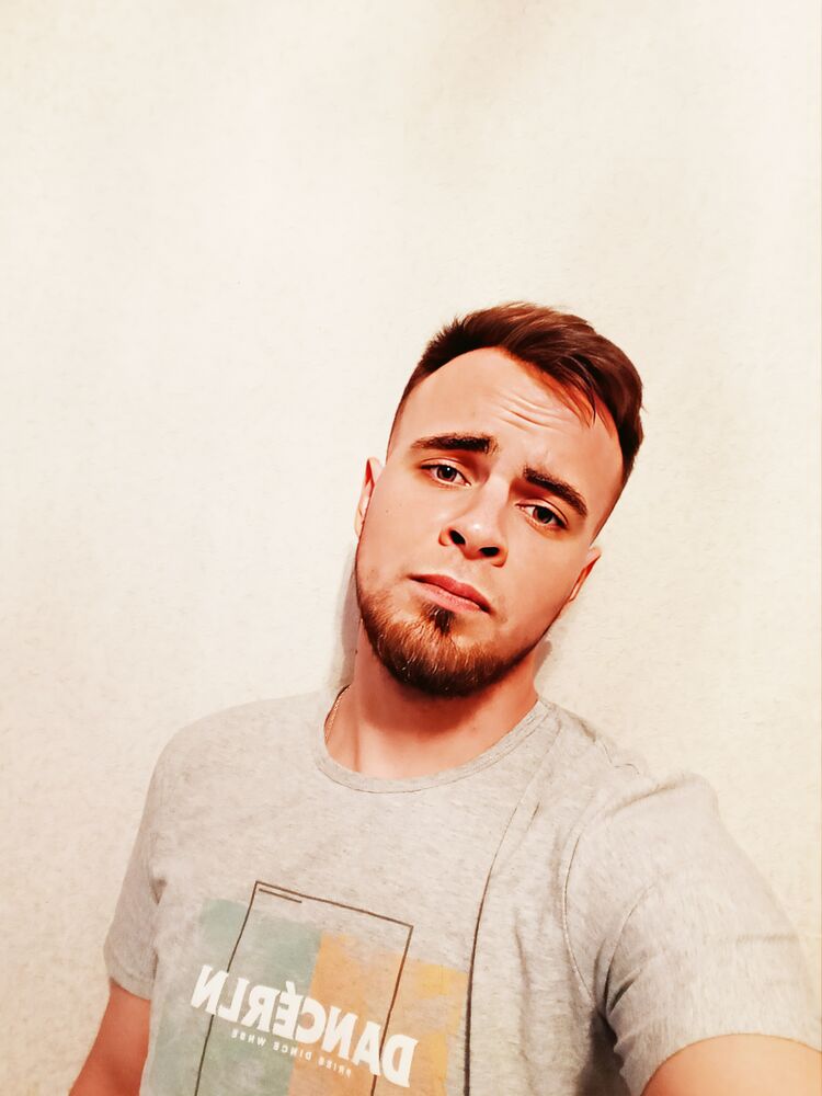  34779837  Leonid, 28 ,    