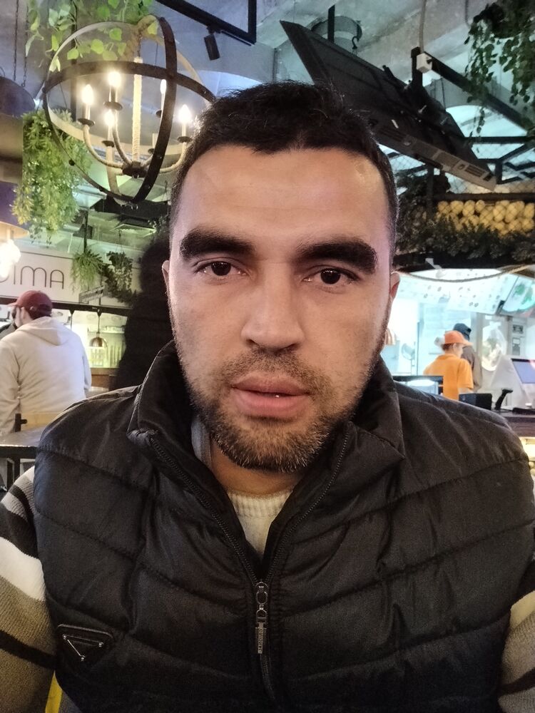  48411417  Ulugbek, 36 ,    