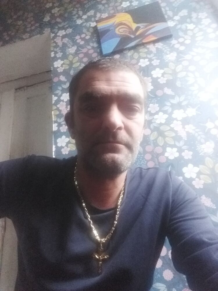  54707057  Giorgi, 42 ,    