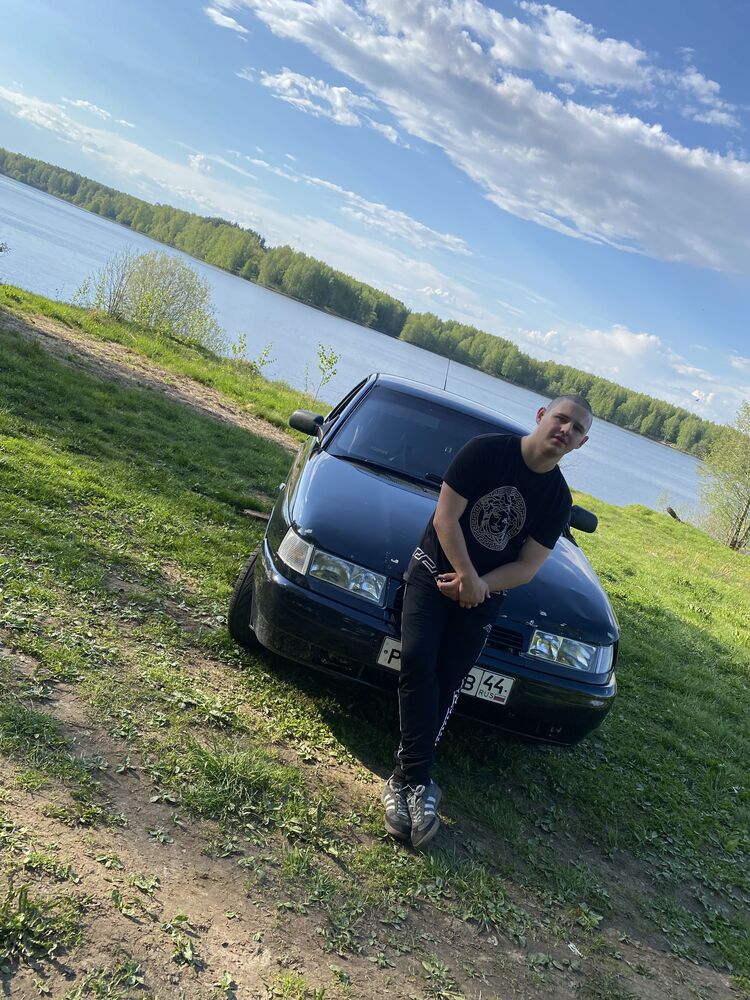  44298127  , 19 ,    