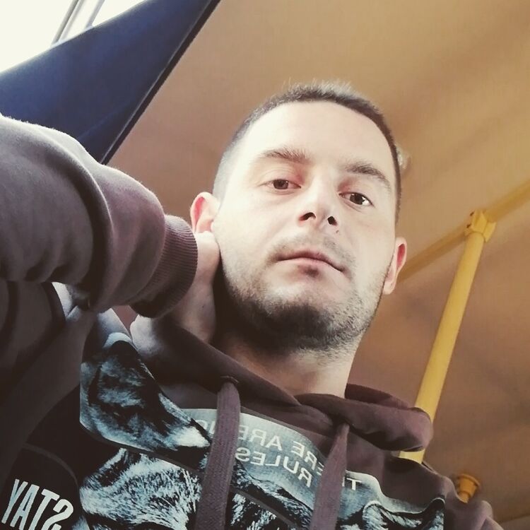  13211057  ϸ, 33 ,    