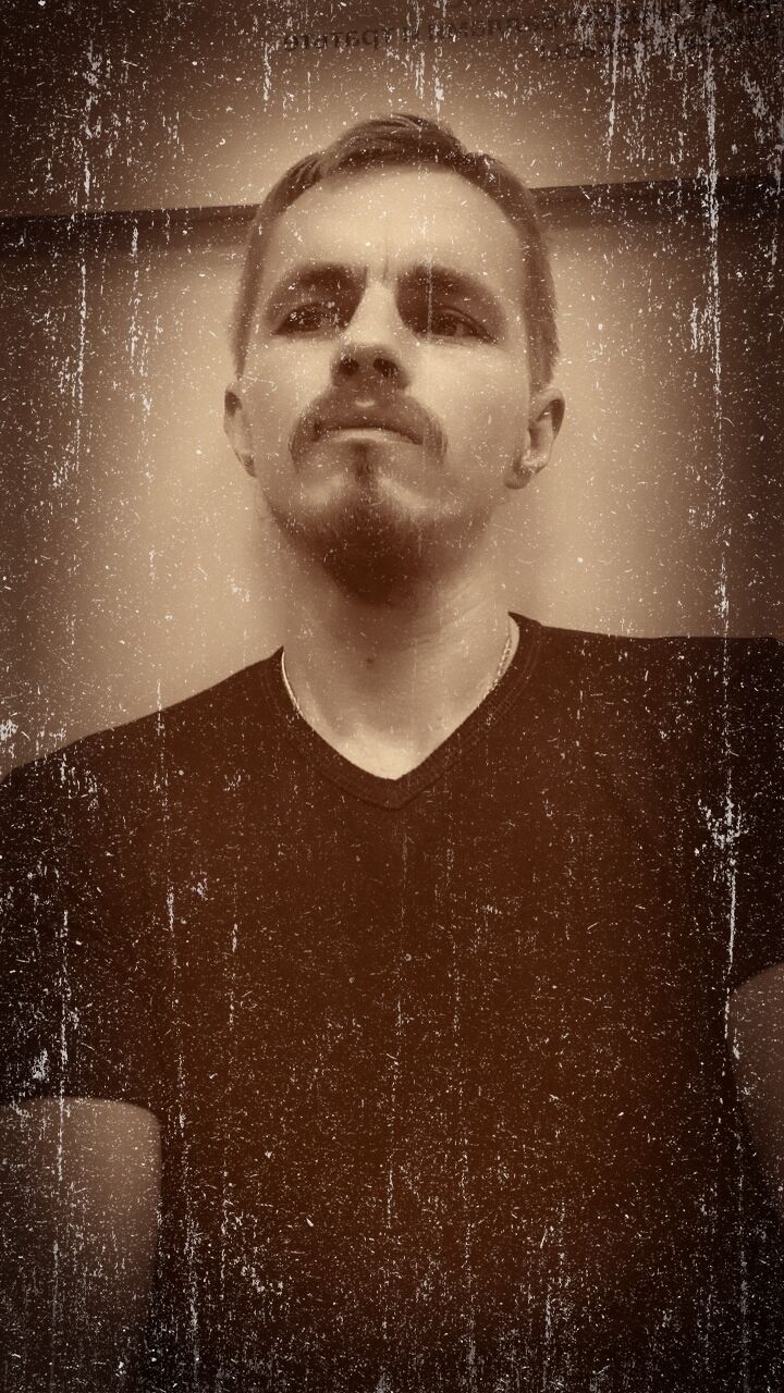  41447927  , 32 ,    