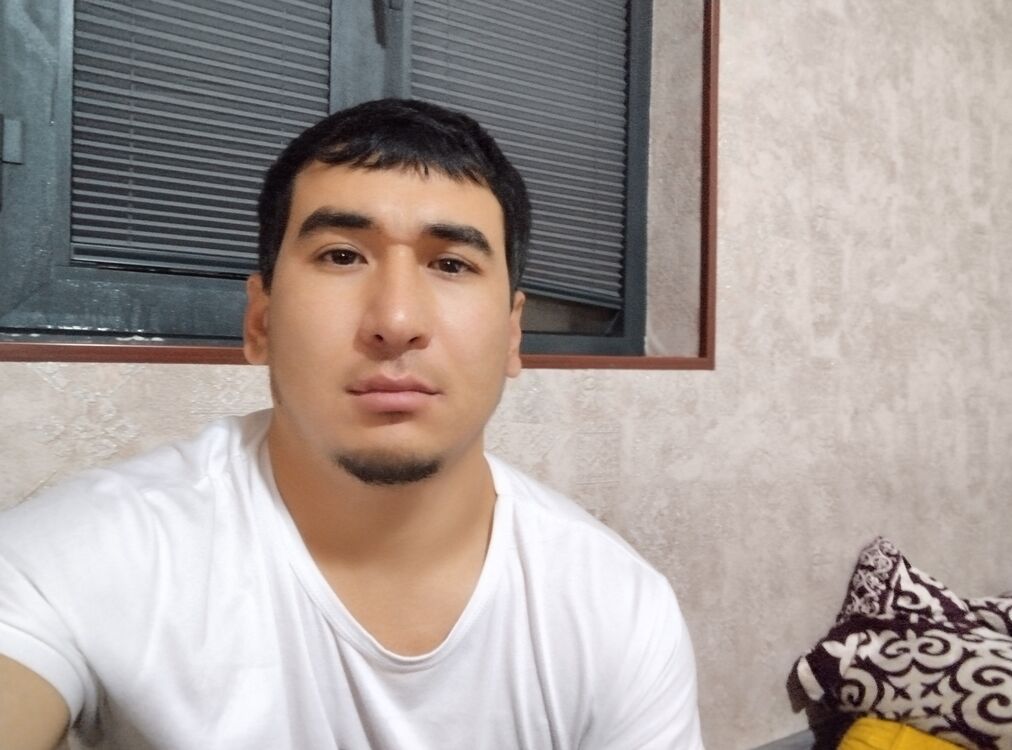  48226787  Alek, 27 ,    