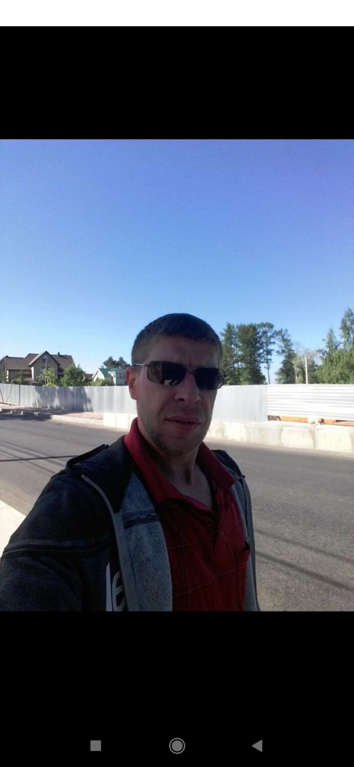  46192607  Konstantin, 36 ,    