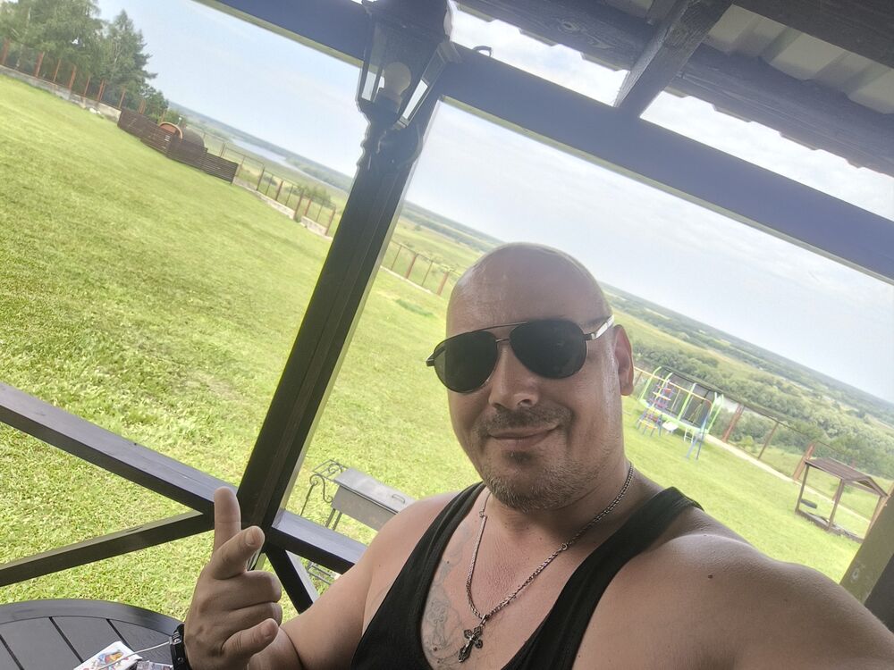  48073667  , 41 ,    