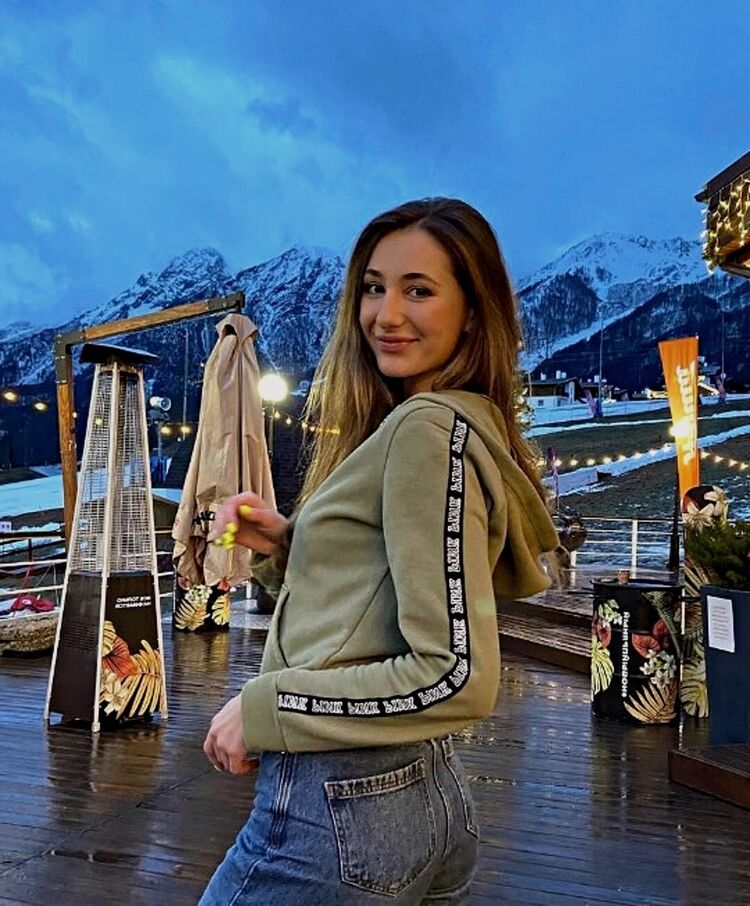  ,   , 28 ,   ,   