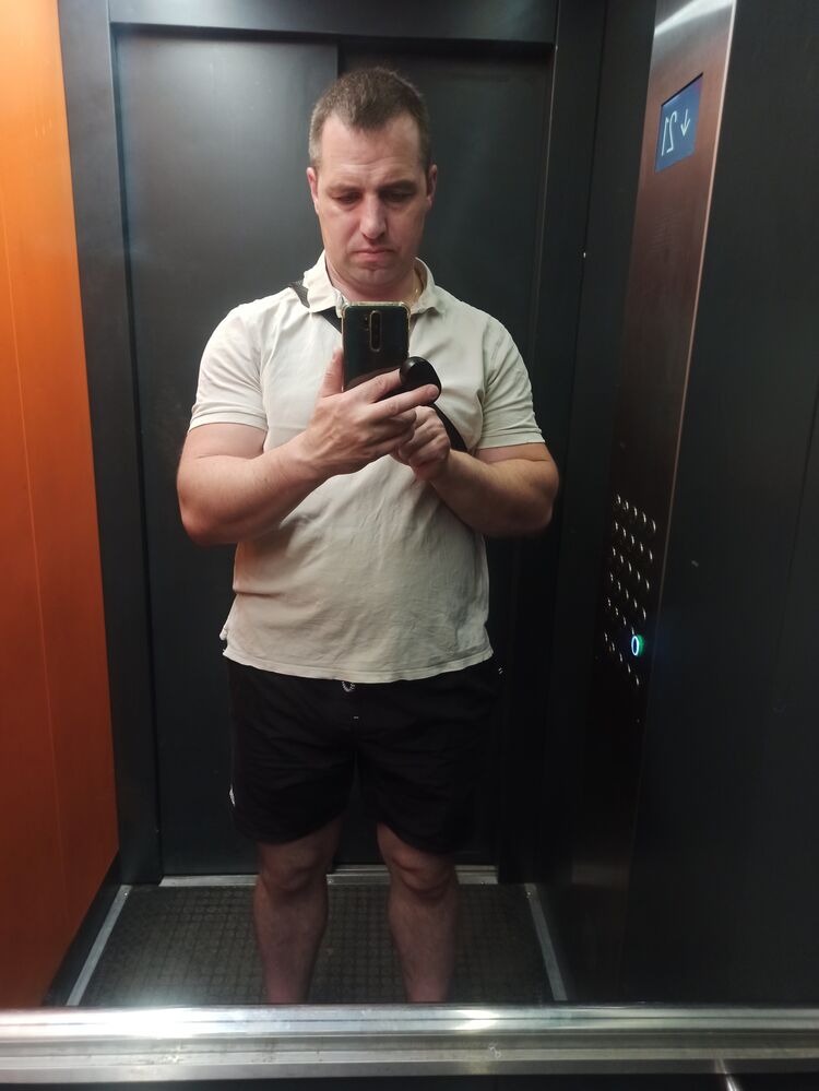  ,   Dima, 44 ,   ,   , c , 