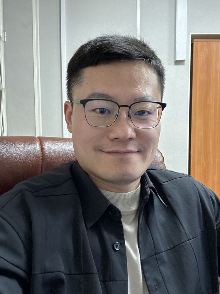  48015517  Zhao, 29 ,    -