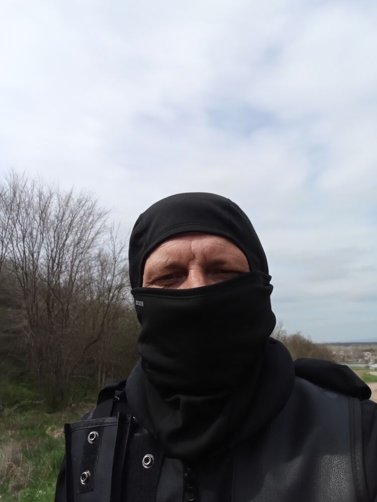  50637277  Mihail, 39 ,    