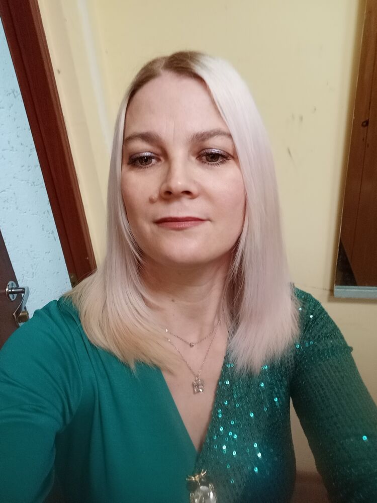  40600527  , 43 ,    