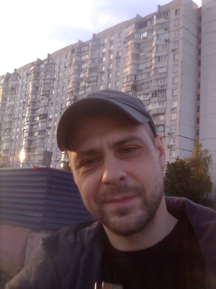  52587157  , 37 ,    