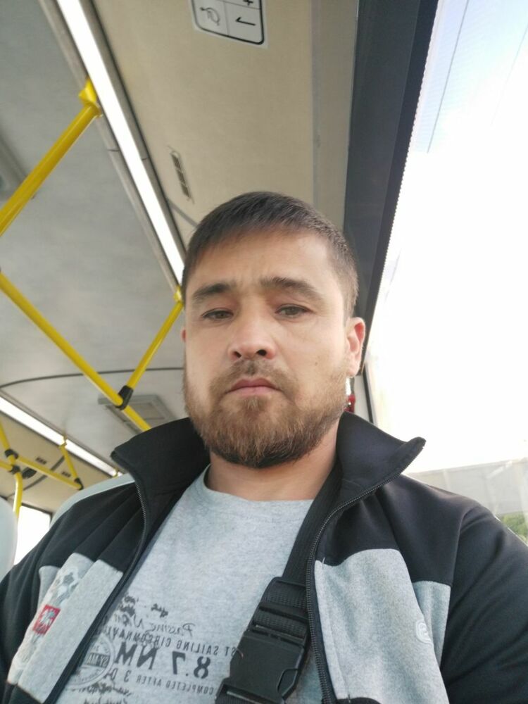  -,   Azamjon, 40 ,   ,   
