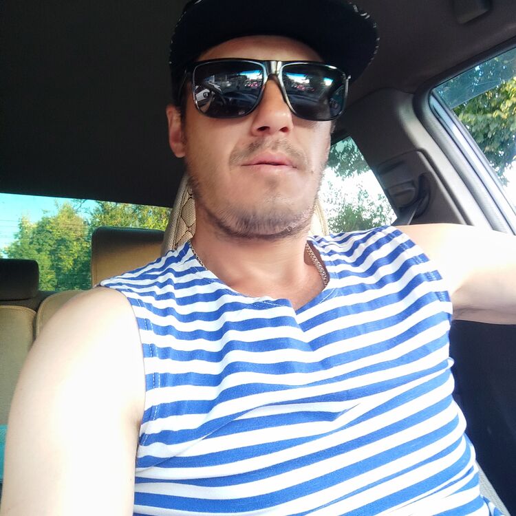  44539827  VLADIMIR, 35 ,    